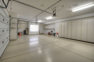 Sincuidados Home for Sale in North Scottsdale - Garage